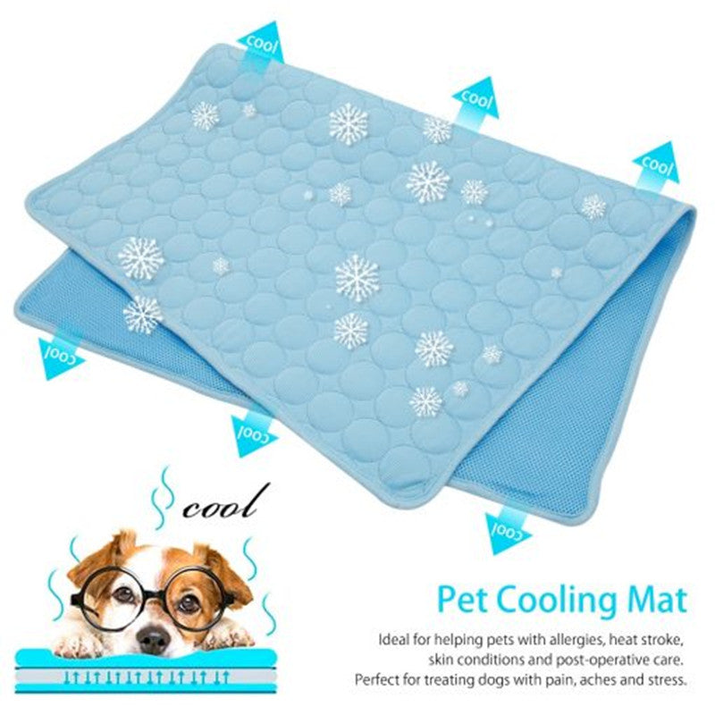 Self-cooling pet mat keeps dogs and cats comfortable in hot weather
